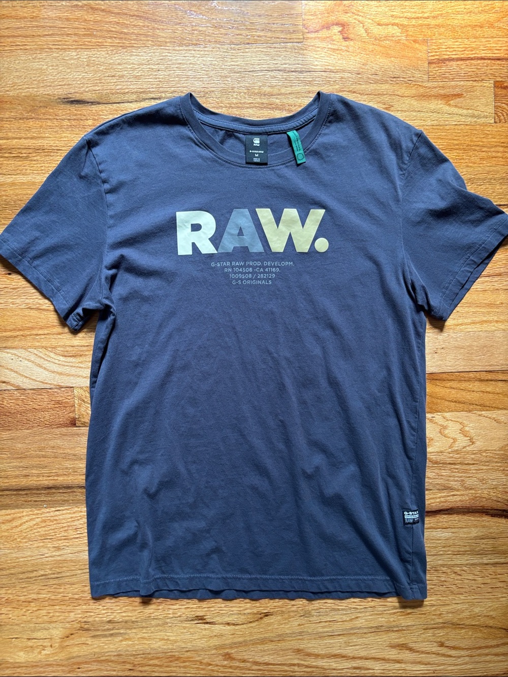 G-Star Men’s Graphic RAW Tee with Contrast Lettering Sz Medium Grey Blue